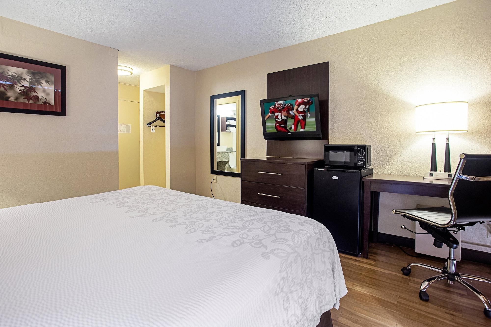 Red Roof Inn Plus+ Wichita East Kültér fotó