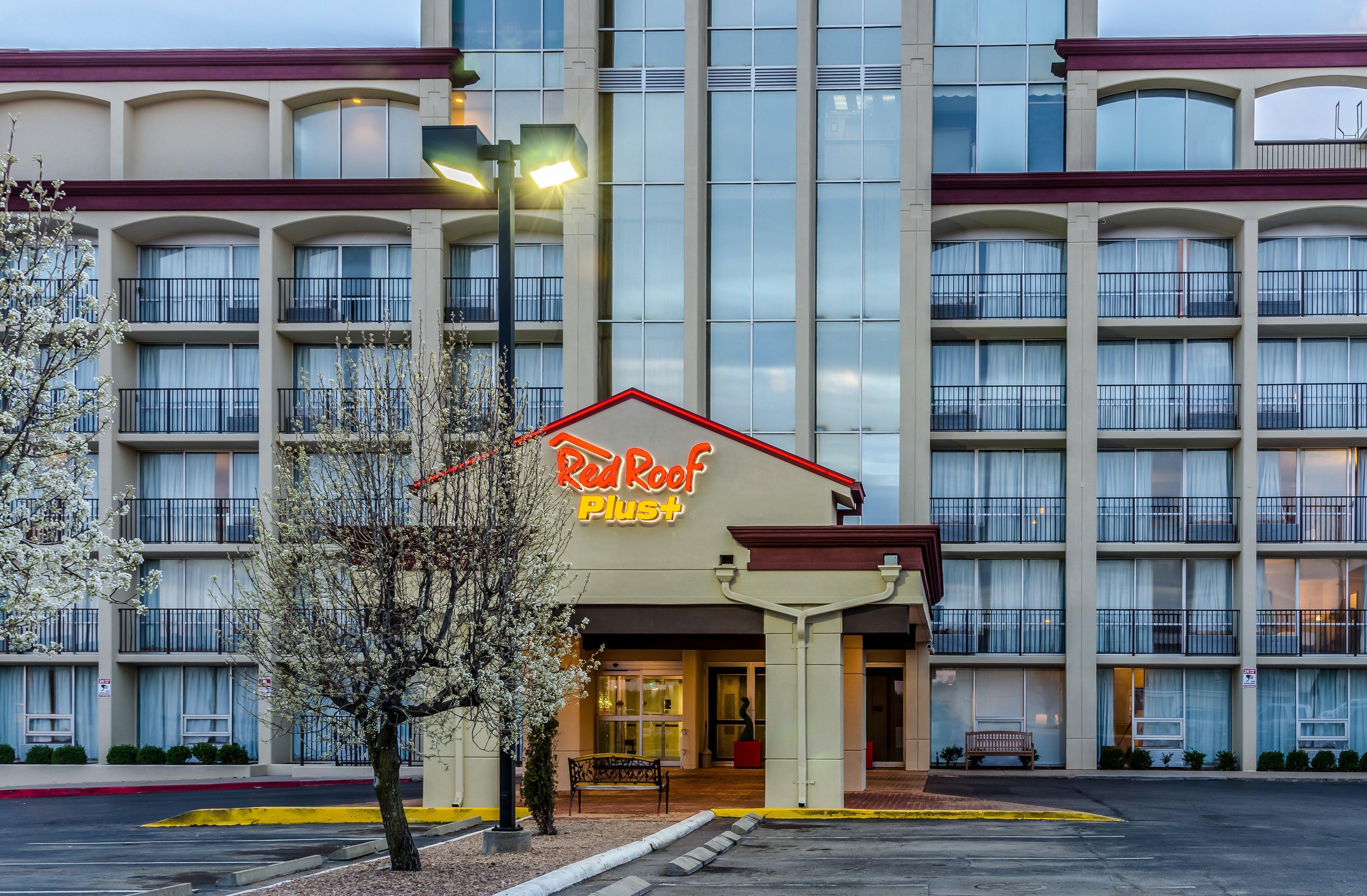 Red Roof Inn Plus+ Wichita East Kültér fotó