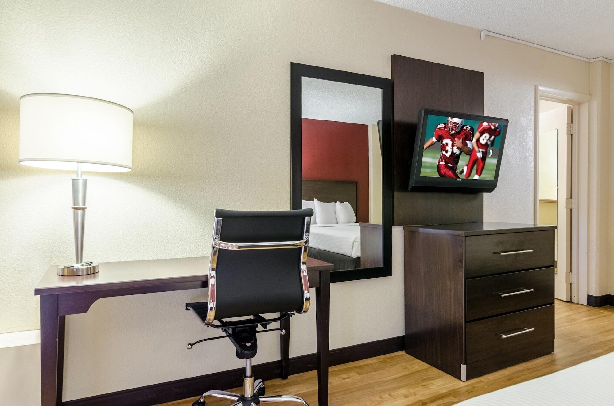 Red Roof Inn Plus+ Wichita East Kültér fotó